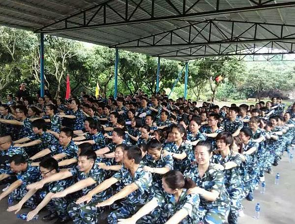 索拉润滑油与三军团队凝聚力
